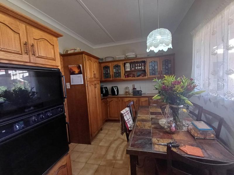 5 Bedroom Property for Sale in Parys Free State